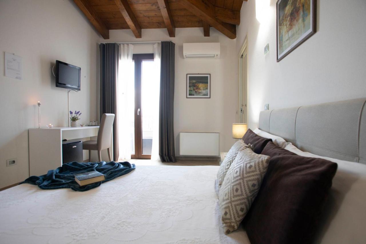 Irilor Luxury B&B Valledoria  Extérieur photo
